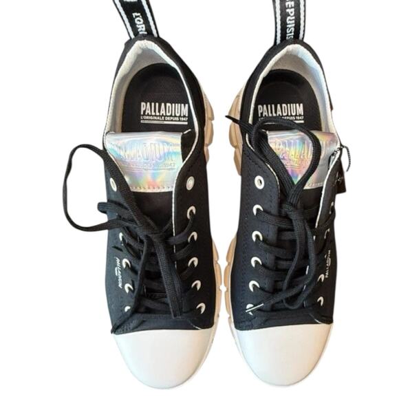 Palladium Women's Revolt LO TX Black Size US 8.5 Platform Shoe 97243- 016-M NEW - Picture 2 of 5
